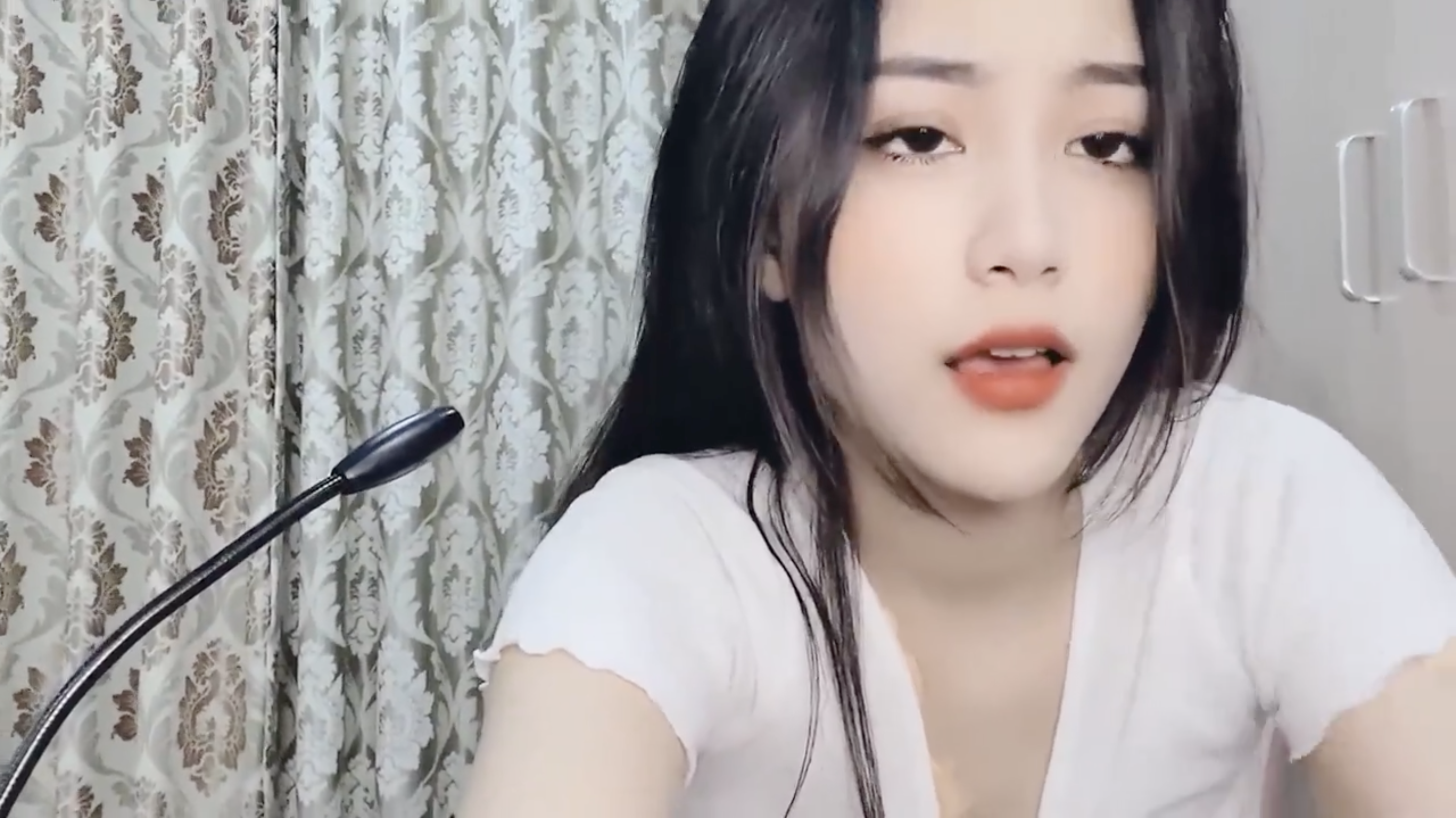 Hot girl Việt xinh nhất swag.live live stream thủ dâm cực đĩ